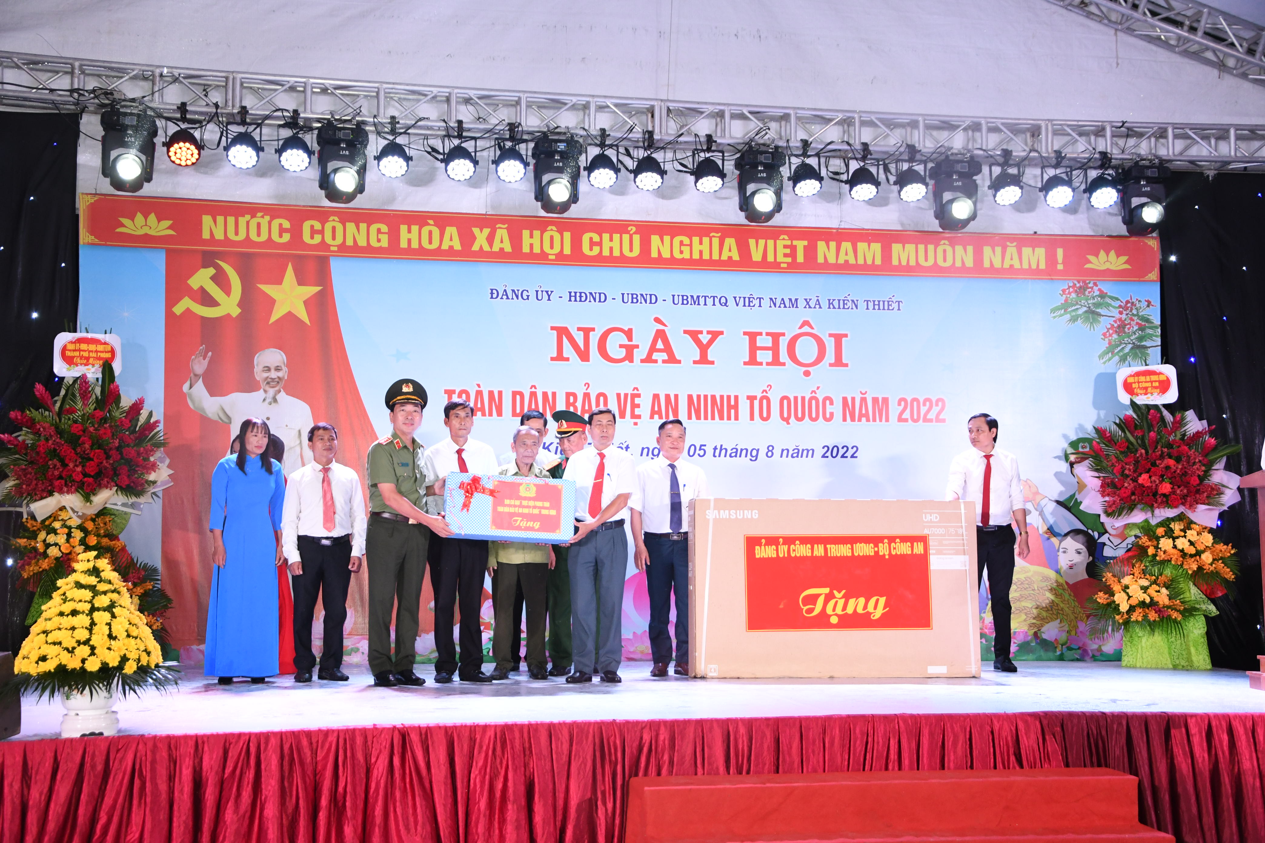 Tổ chức điểm Ngày hội toàn dân bảo vệ an ninh Tổ Quốc tại xã Kiến Thiết (huyện Tiên Lãng)